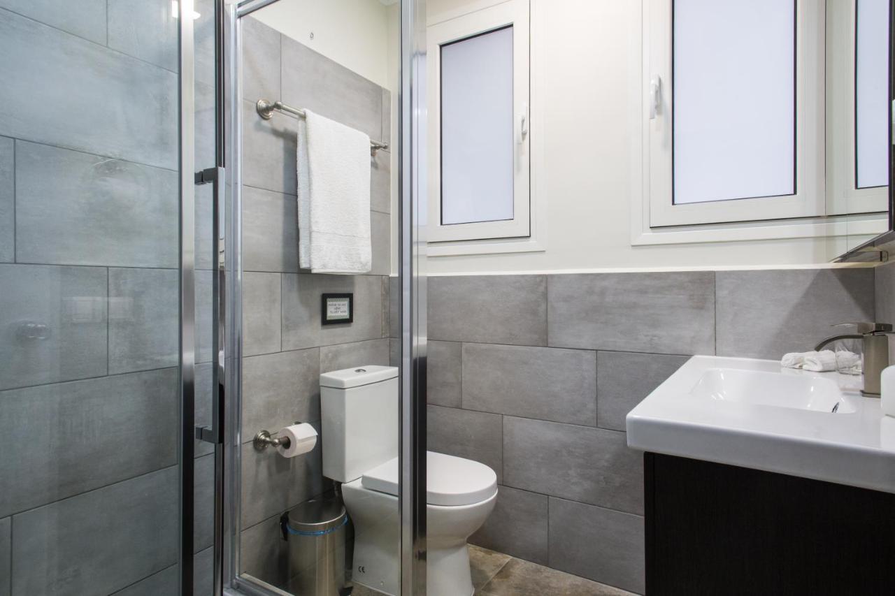 Athena'S Hideaway- Fully Renovated- Absolute Best Location Экстерьер фото